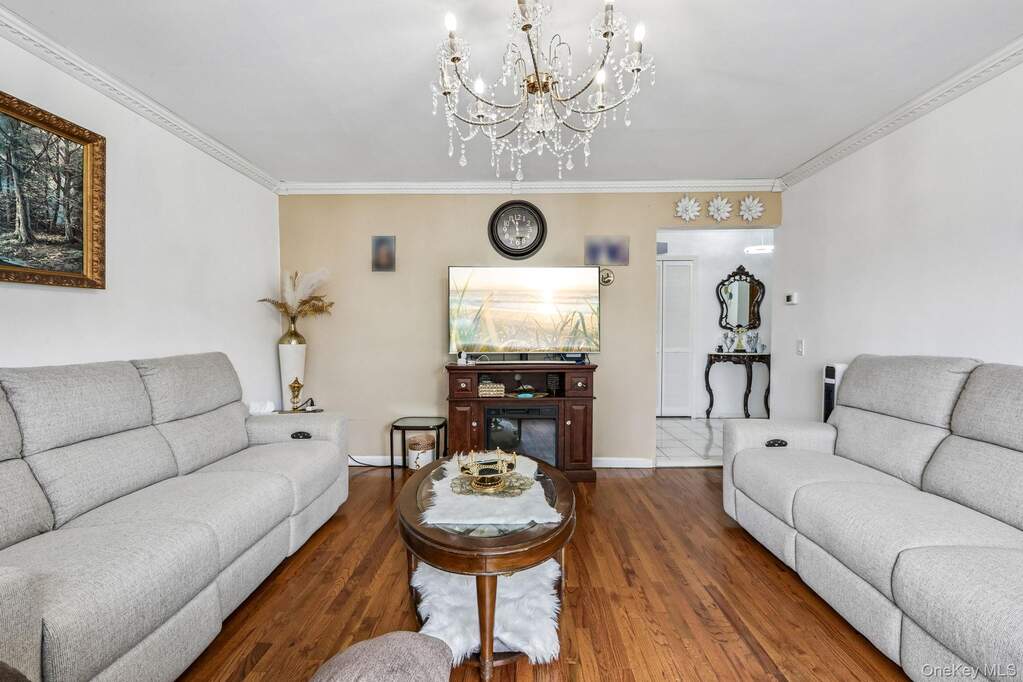 3 Bedroom Multi Unit's Image 24
