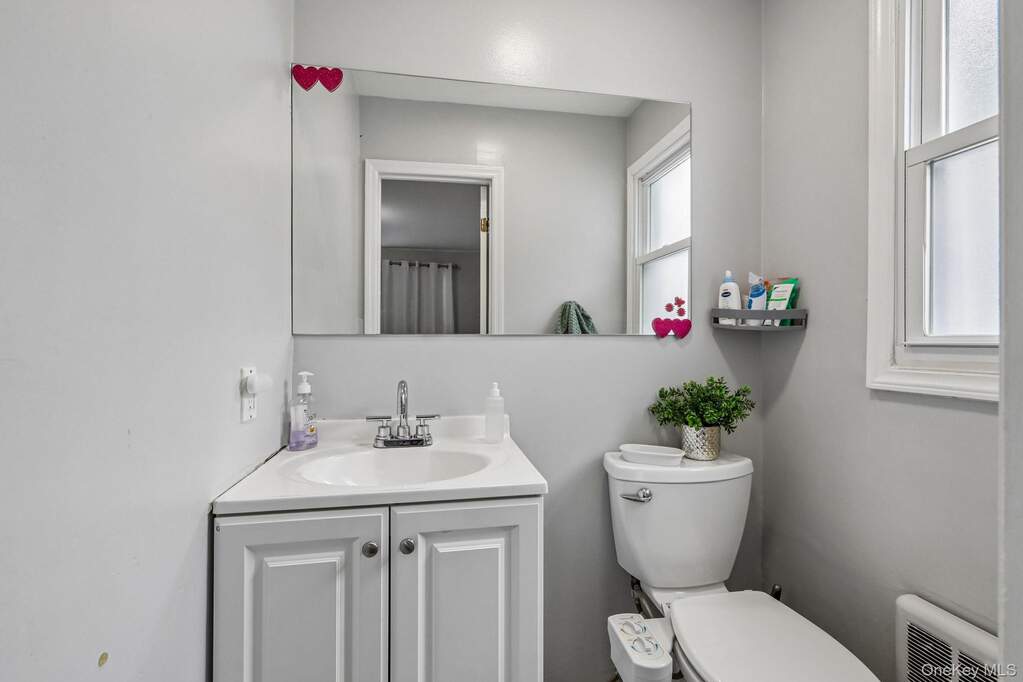 3 Bedroom Multi Unit's Image 29