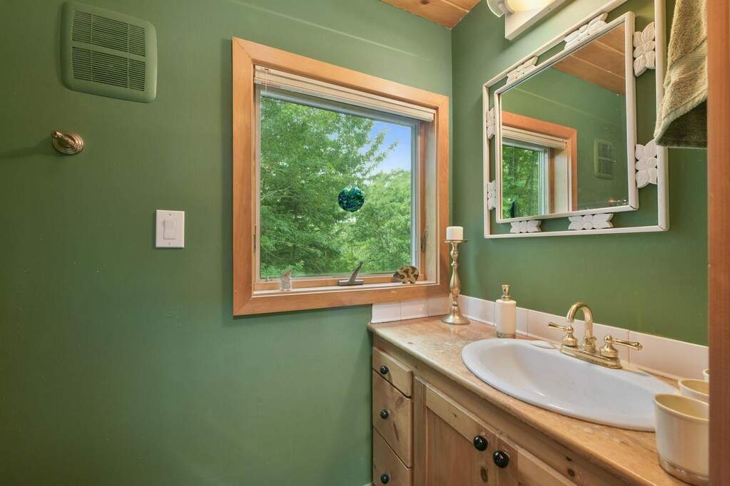 3 Bedroom Single Family Home/House's Image 13