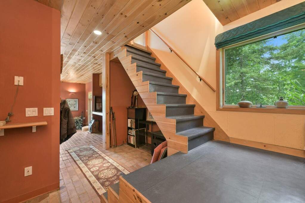 3 Bedroom Single Family Home/House's Image 18