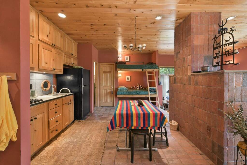 3 Bedroom Single Family Home/House's Image 21
