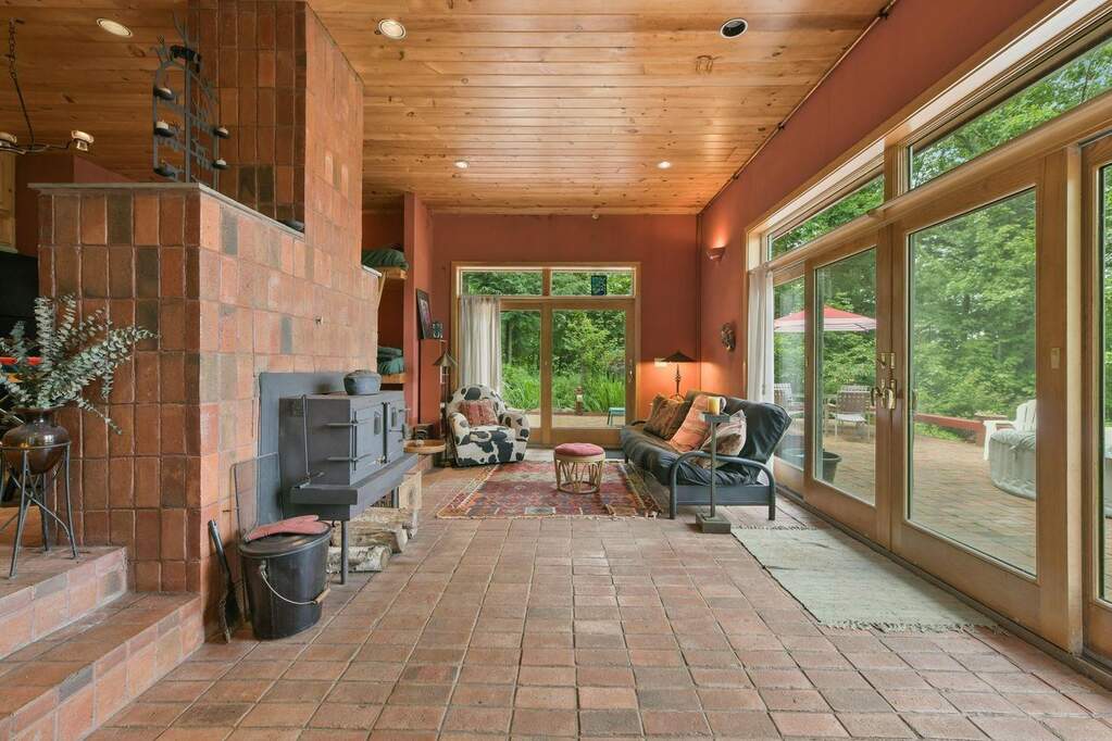 3 Bedroom Single Family Home/House's Image 22