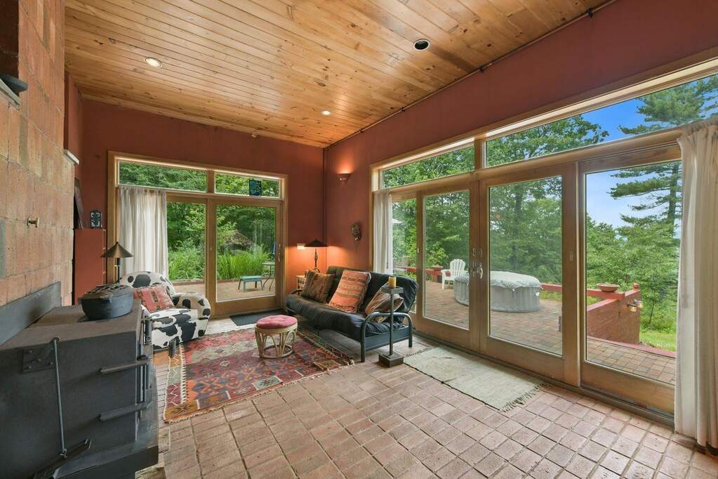 3 Bedroom Single Family Home/House's Image 24