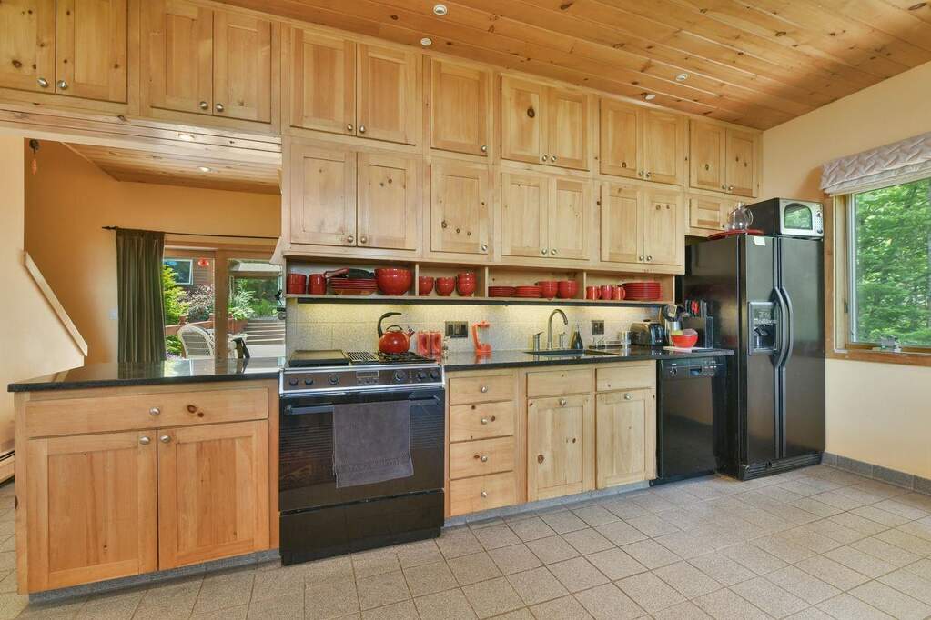 3 Bedroom Single Family Home/House's Image 4