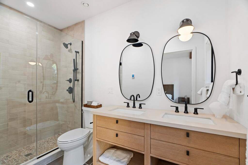 4 Bedroom Villa/Townhouse's Image 6