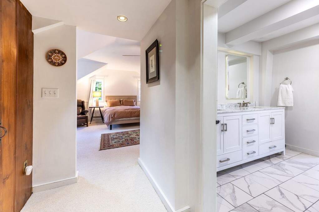 4 Bedroom Single Family Home/House's Image 26