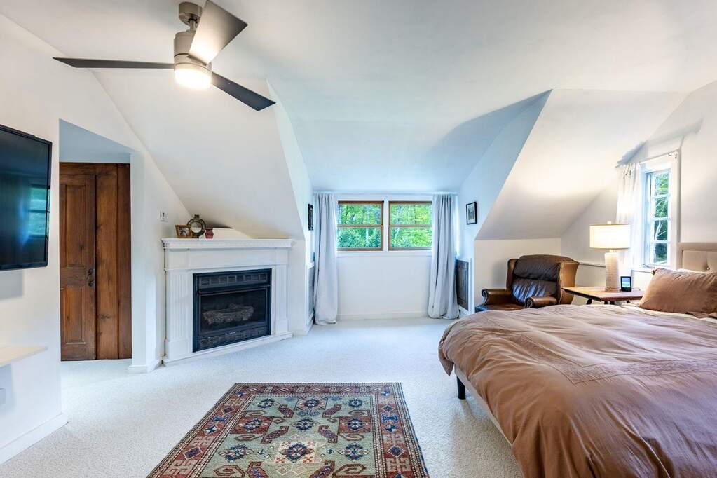 4 Bedroom Single Family Home/House's Image 27