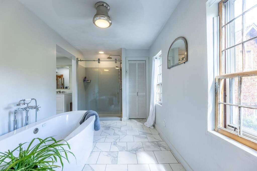 4 Bedroom Single Family Home/House's Image 29