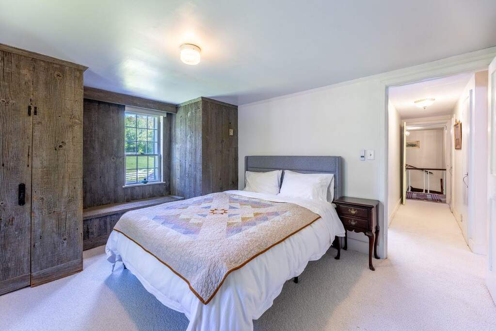 4 Bedroom Single Family Home/House's Image 32