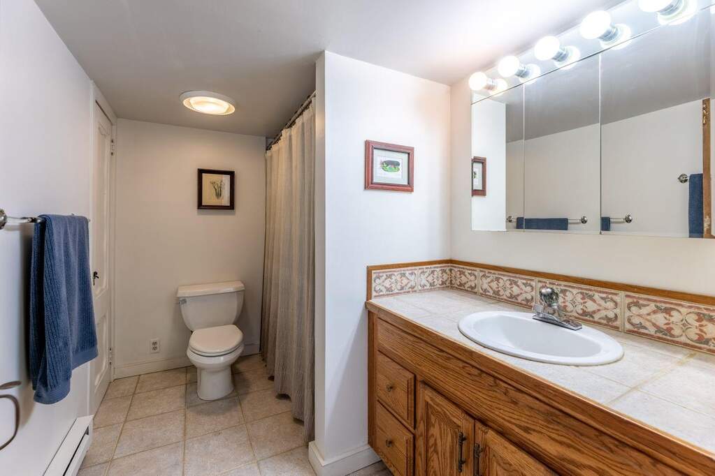 4 Bedroom Single Family Home/House's Image 33