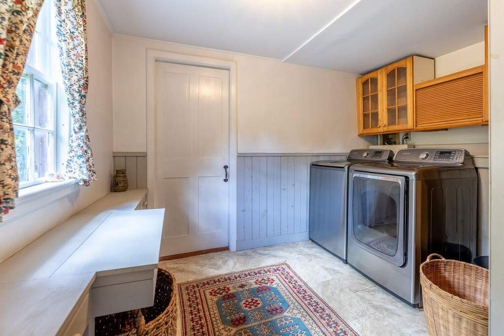 4 Bedroom Single Family Home/House's Image 35