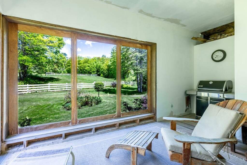 4 Bedroom Single Family Home/House's Image 37