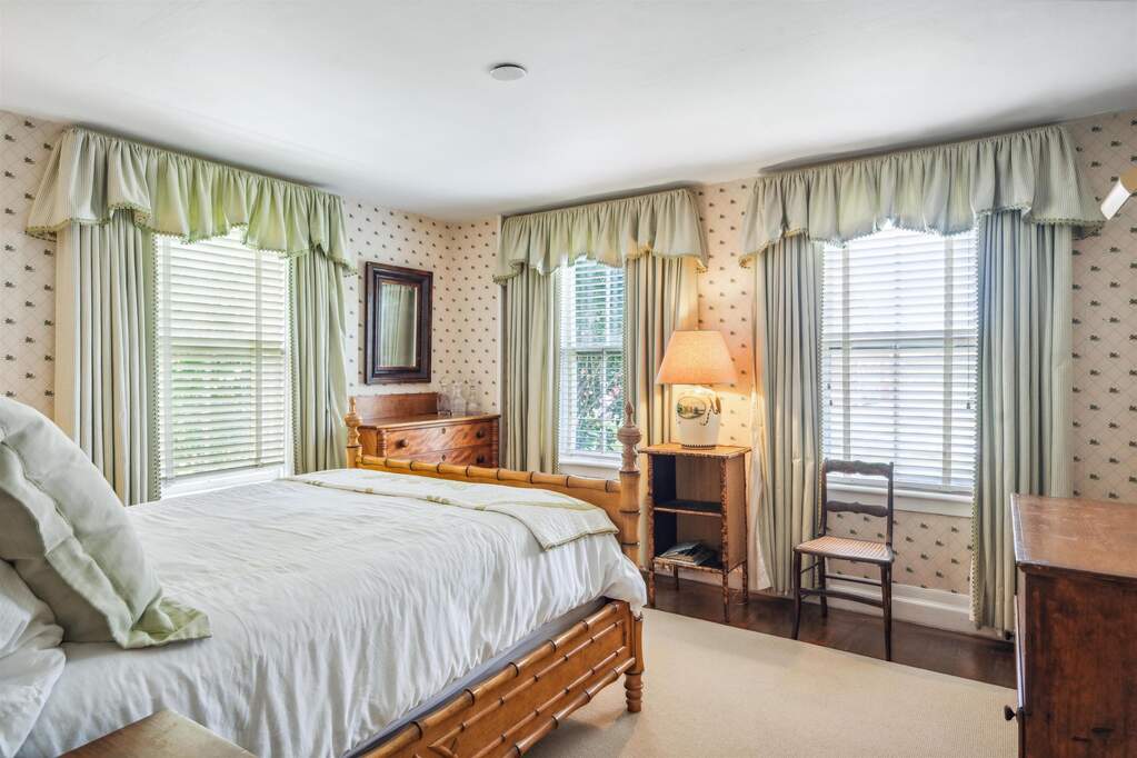 4 Bedroom Single Family Home/House's Image 24