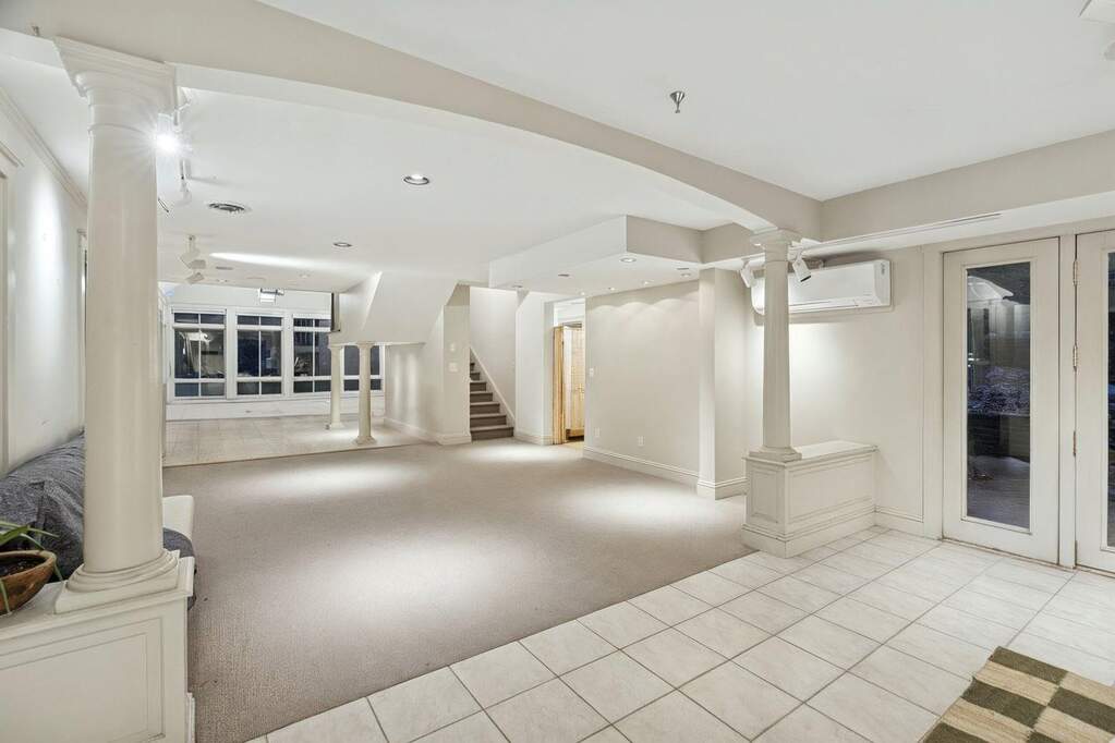 1 Bedroom Single Family Home/House's Image 13