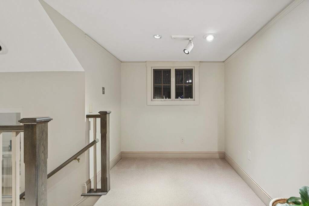 1 Bedroom Single Family Home/House's Image 14
