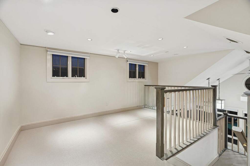 1 Bedroom Single Family Home/House's Image 15
