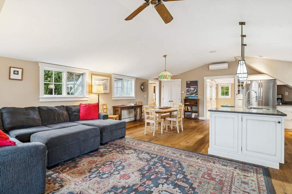 1 Bedroom Single Family Home/House's Image 4