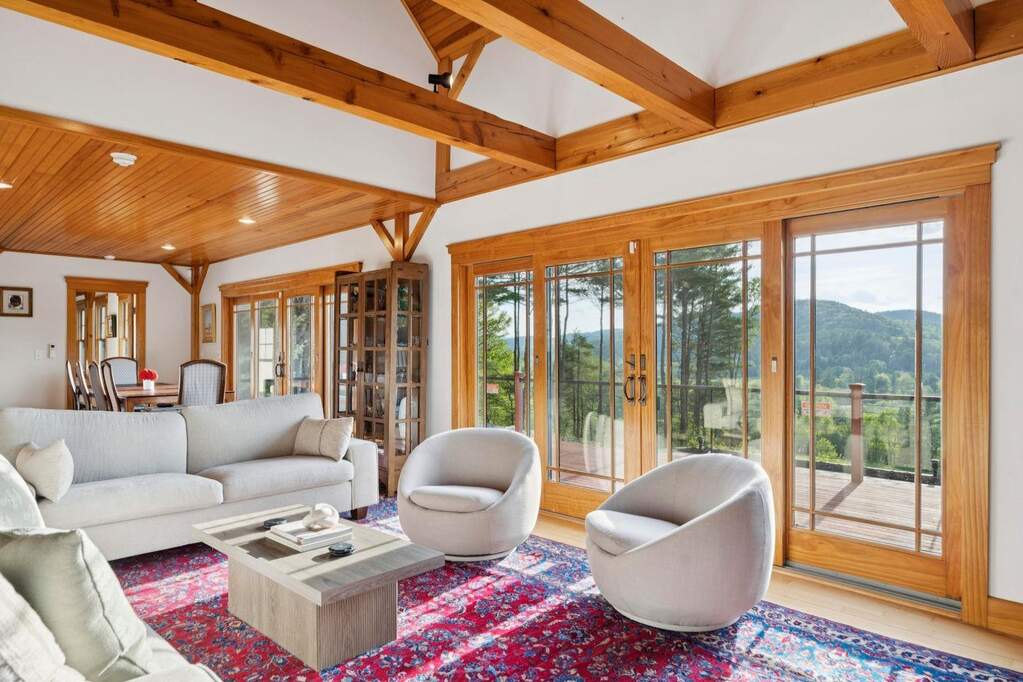 3 Bedroom Single Family Home/House's Image 6