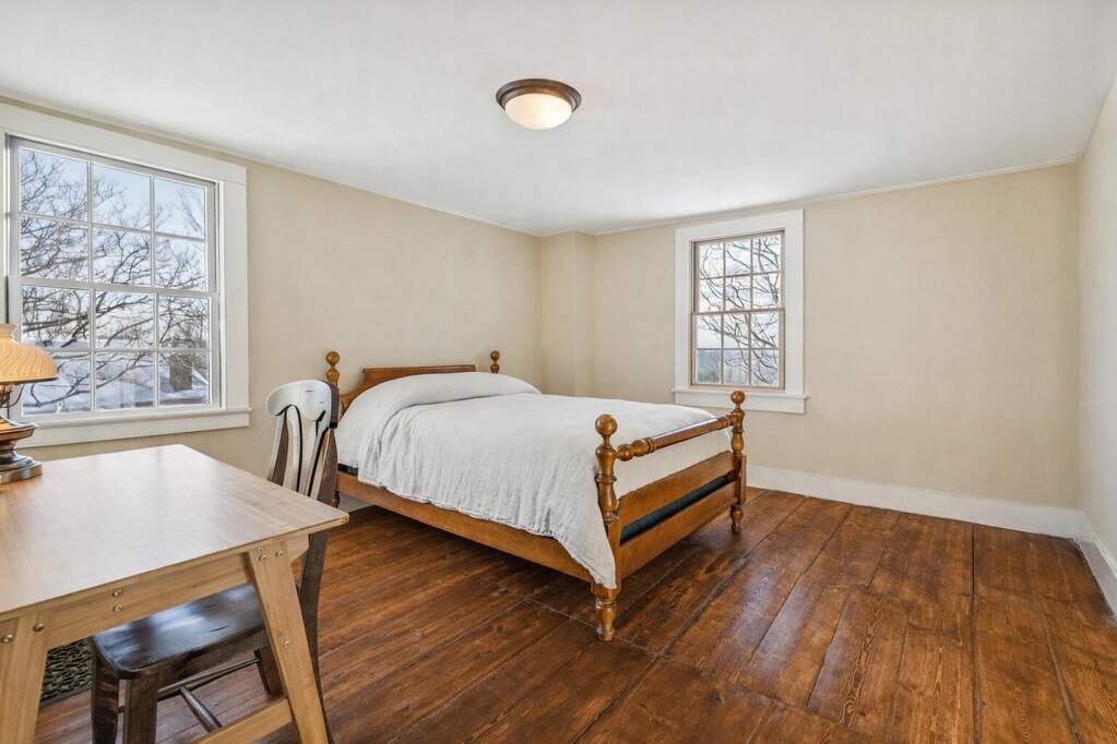 4 Bedroom Single Family Home/House's Image 19