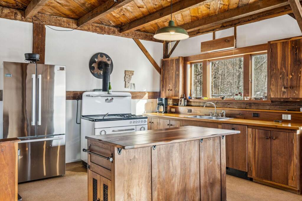 4 Bedroom Single Family Home/House's Image 29