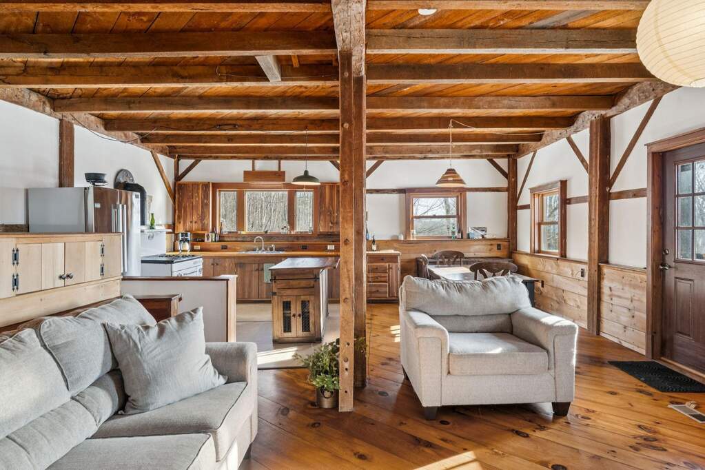 4 Bedroom Single Family Home/House's Image 30