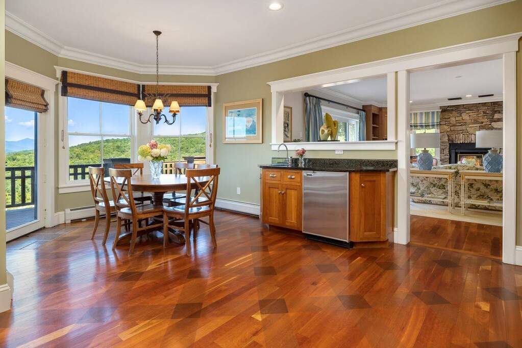 4 Bedroom Single Family Home/House's Image 11