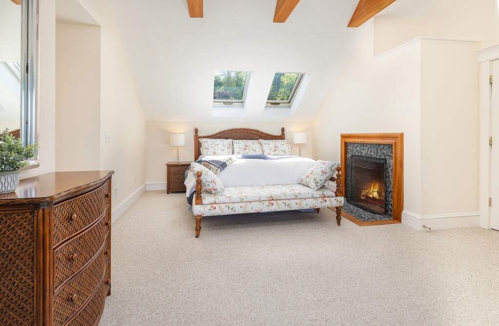 4 Bedroom Single Family Home/House's Image 25