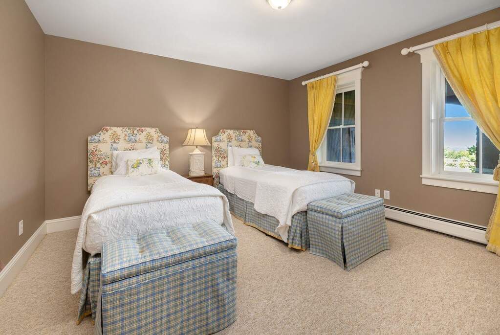 4 Bedroom Single Family Home/House's Image 33