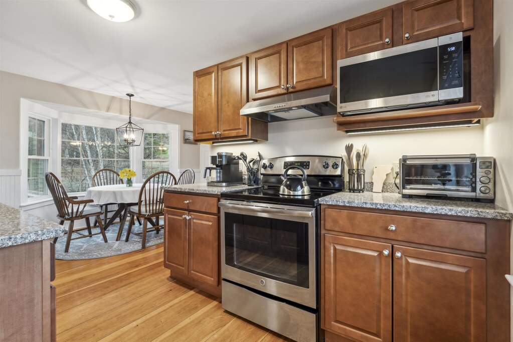 4 Bedroom Single Family Home/House's Image 13