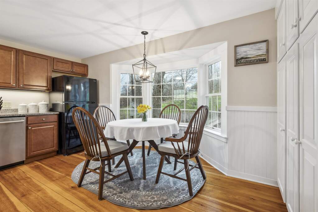 4 Bedroom Single Family Home/House's Image 14
