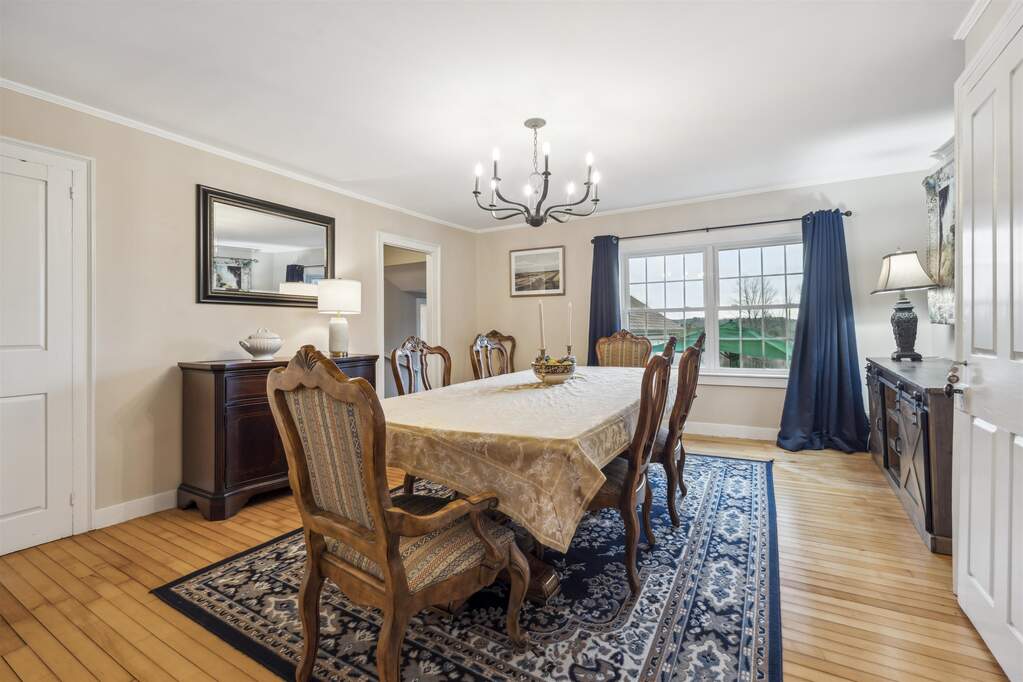 4 Bedroom Single Family Home/House's Image 15