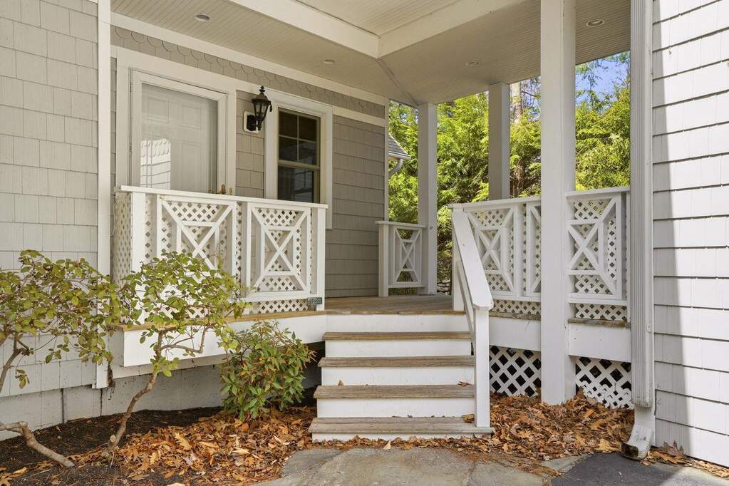 4 Bedroom Single Family Home/House's Image 25