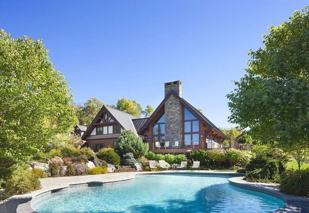 5 Bedroom Single Family Home/House's Image 25
