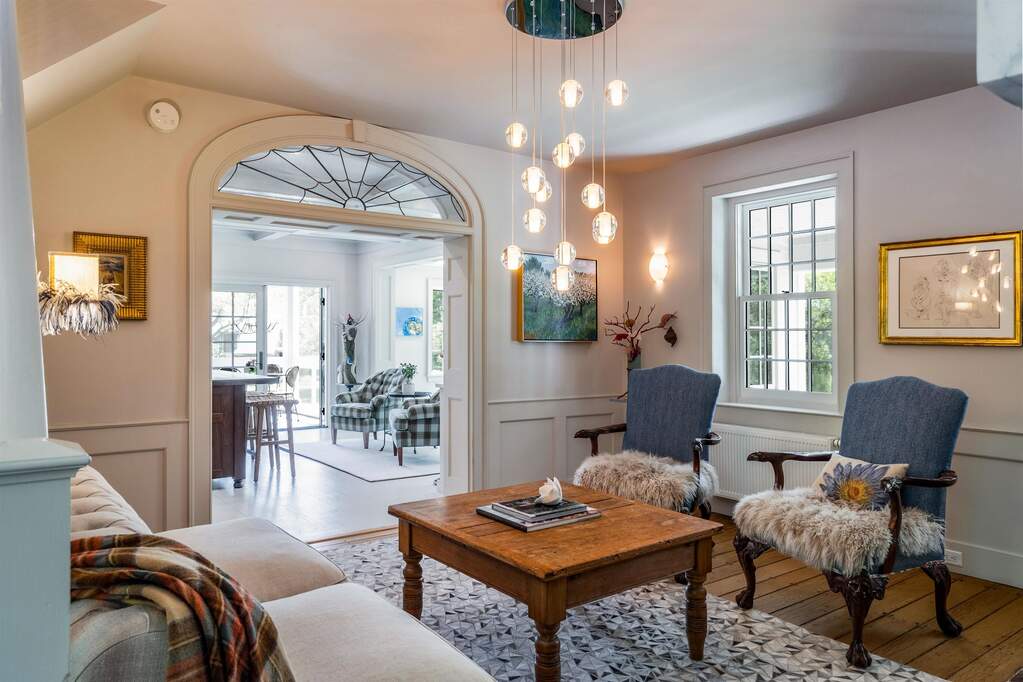 5 Bedroom Single Family Home/House's Image 13