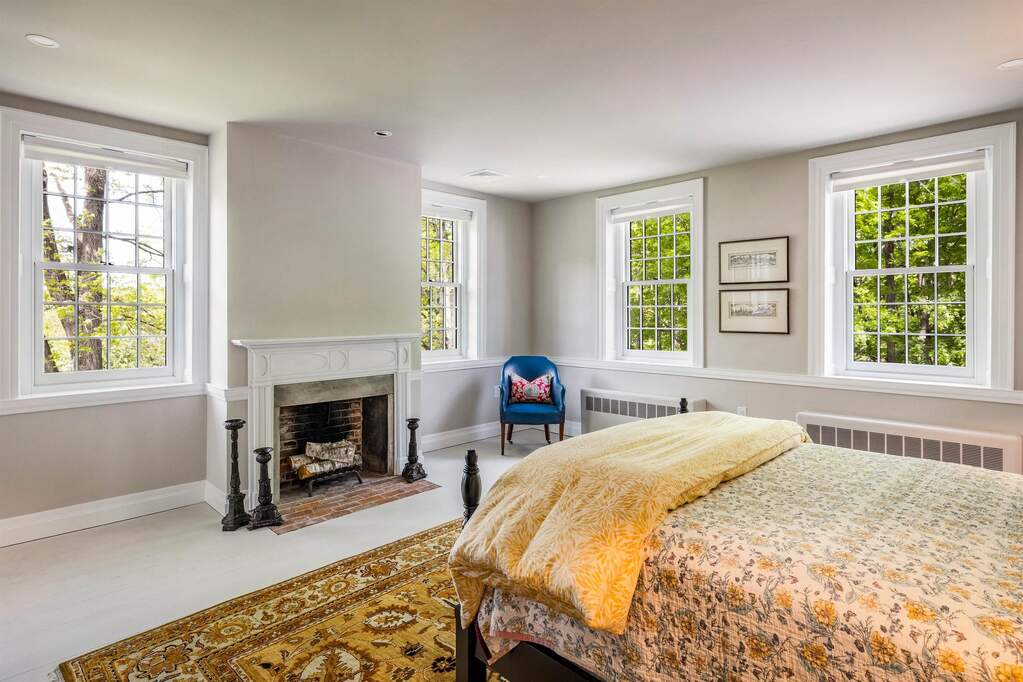5 Bedroom Single Family Home/House's Image 18
