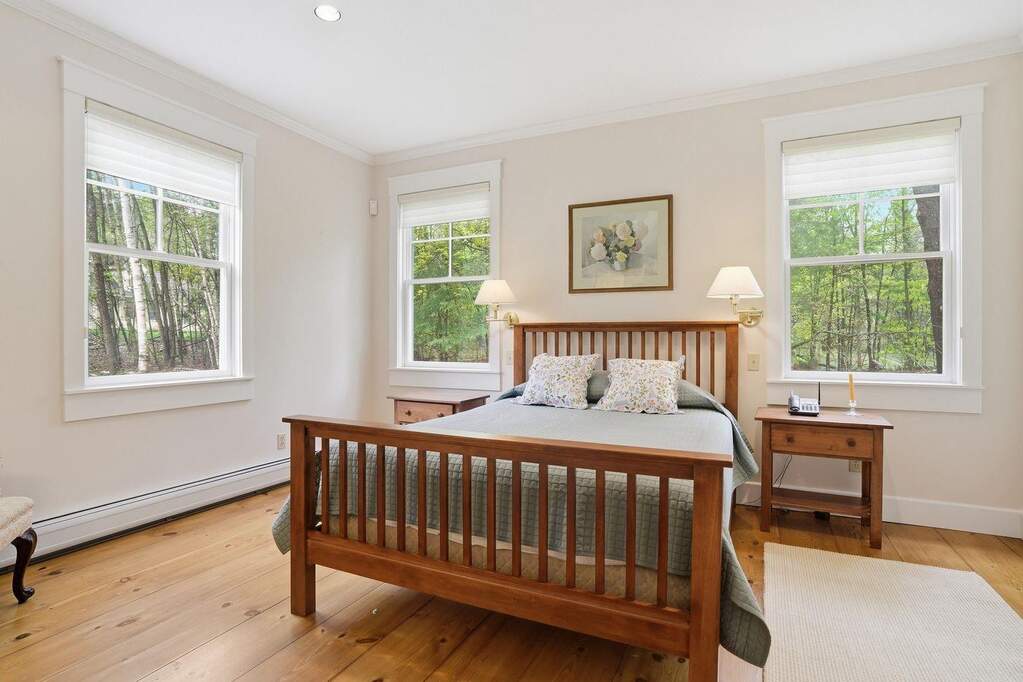 4 Bedroom Single Family Home/House's Image 7