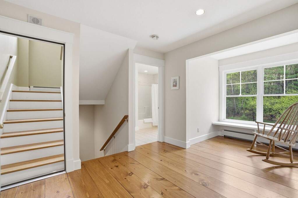 4 Bedroom Single Family Home/House's Image 12