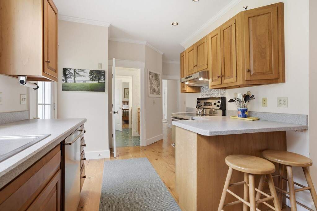 4 Bedroom Single Family Home/House's Image 5