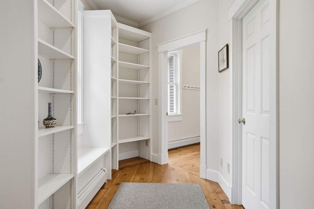 4 Bedroom Single Family Home/House's Image 6
