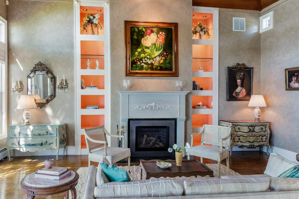 5 Bedroom Single Family Home/House's Image 15