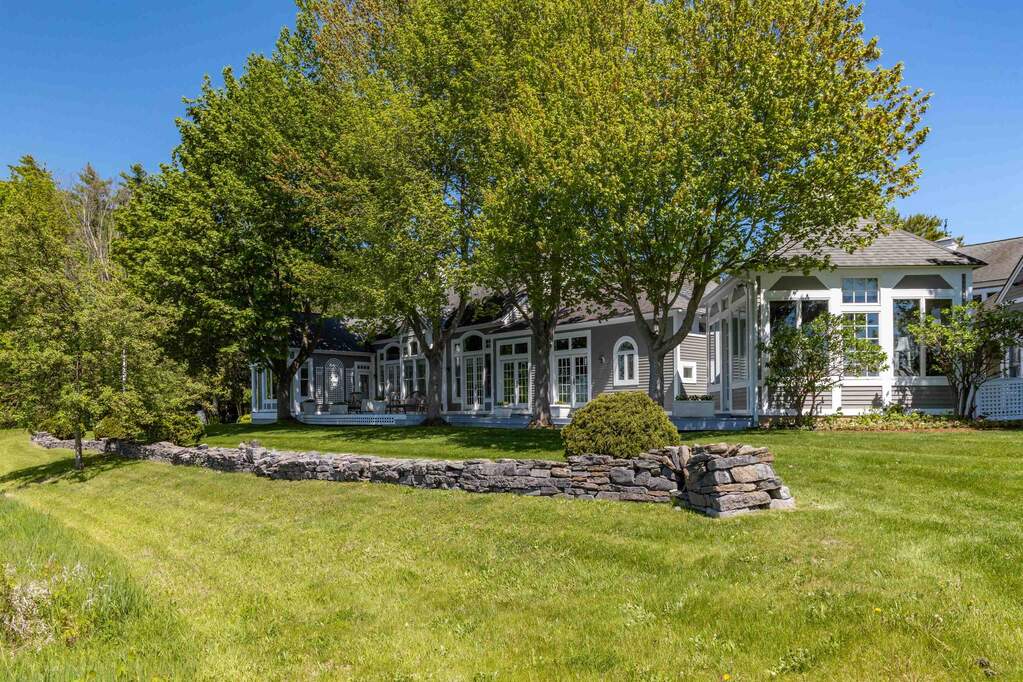 5 Bedroom Single Family Home/House's Image 23