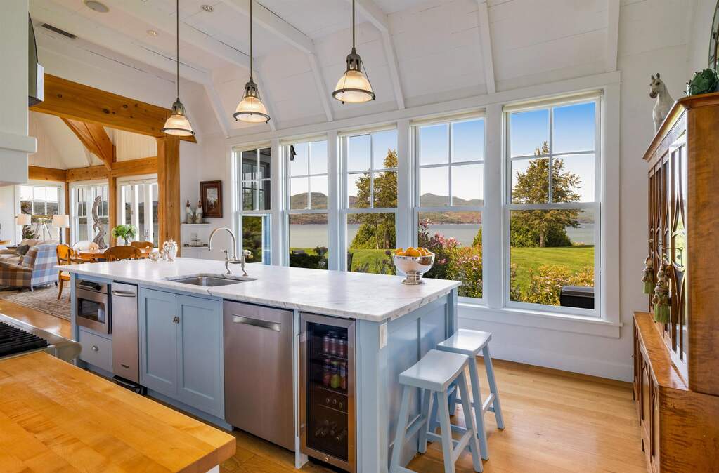 4 Bedroom Single Family Home/House's Image 11