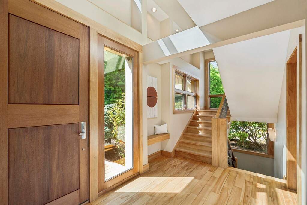 4 Bedroom Single Family Home/House's Image 4