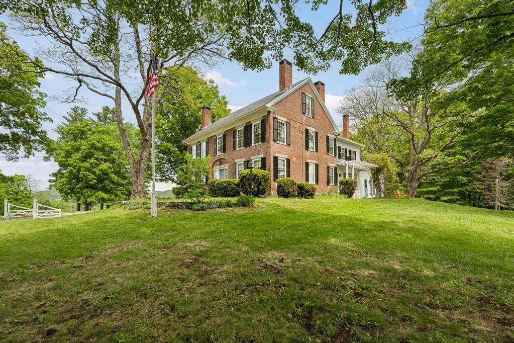5 Bedroom Single Family Home/House's Image 27