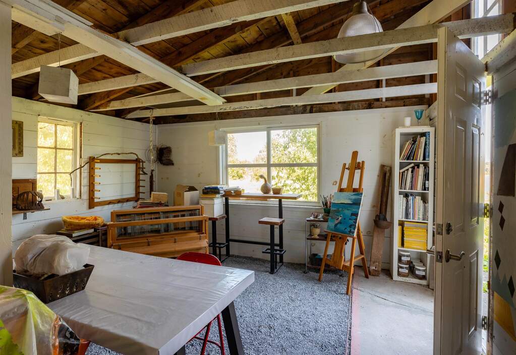 4 Bedroom Single Family Home/House's Image 35