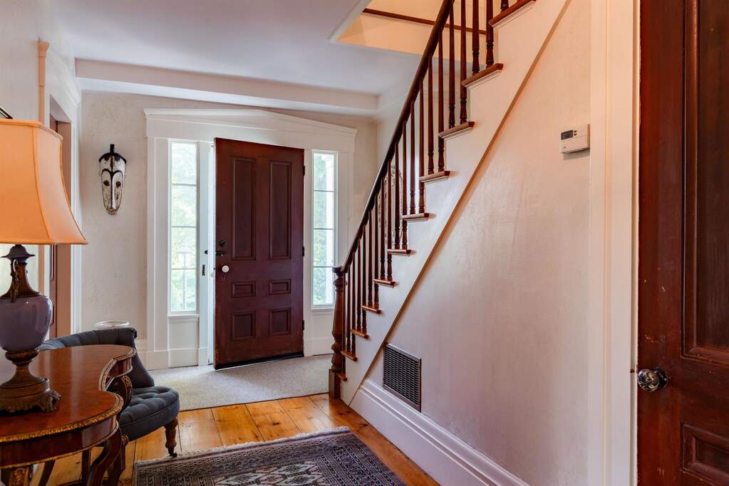 4 Bedroom Single Family Home/House's Image 6