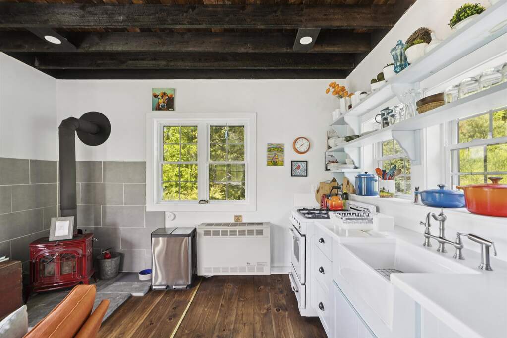 4 Bedroom Single Family Home/House's Image 15