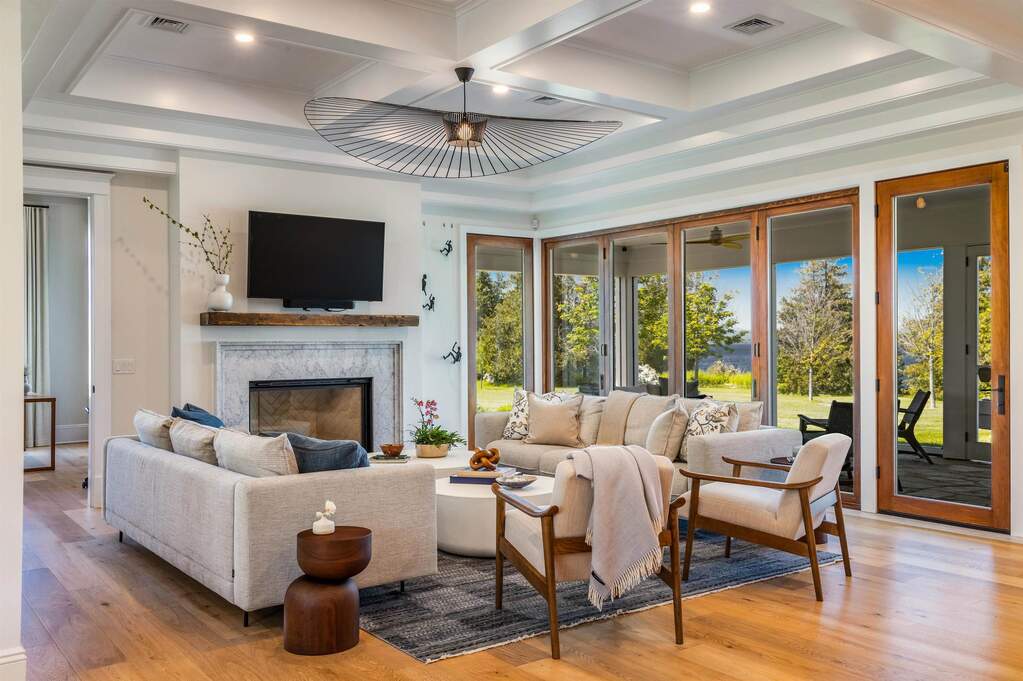 4 Bedroom Single Family Home/House's Image 8