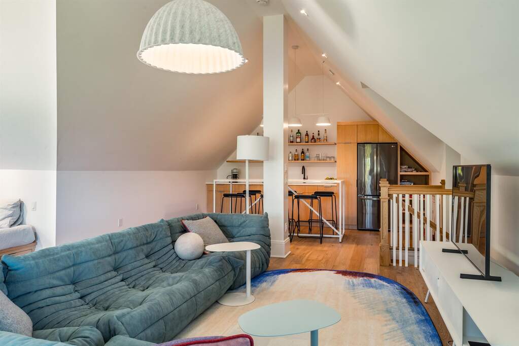 4 Bedroom Single Family Home/House's Image 25