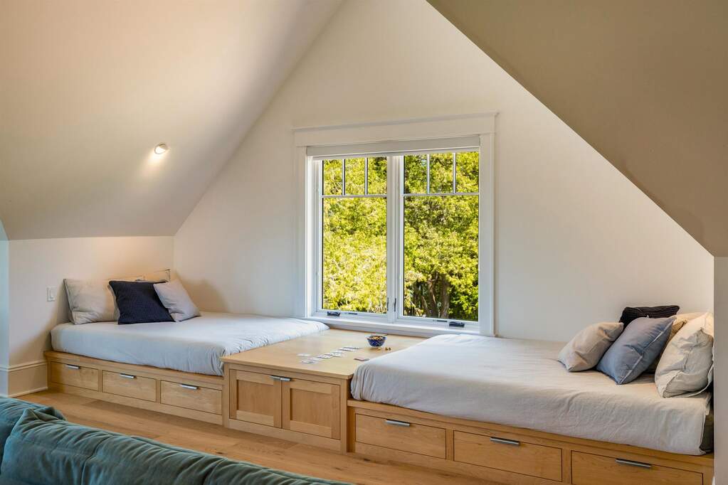 4 Bedroom Single Family Home/House's Image 26
